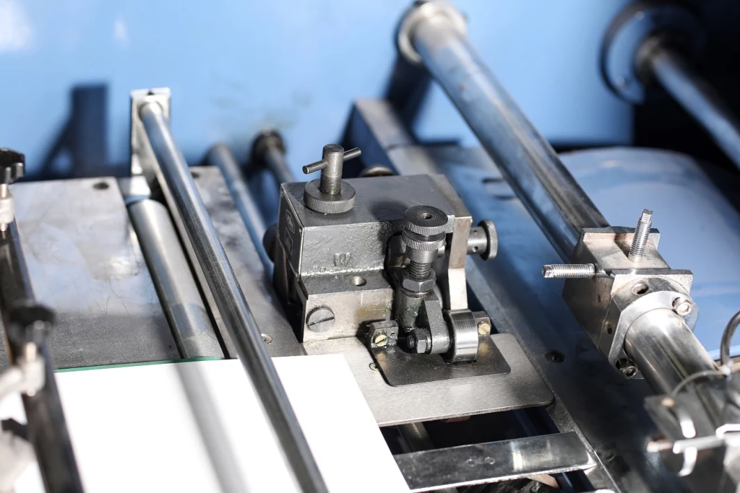 Machine gravante en refief micro Yw-102f