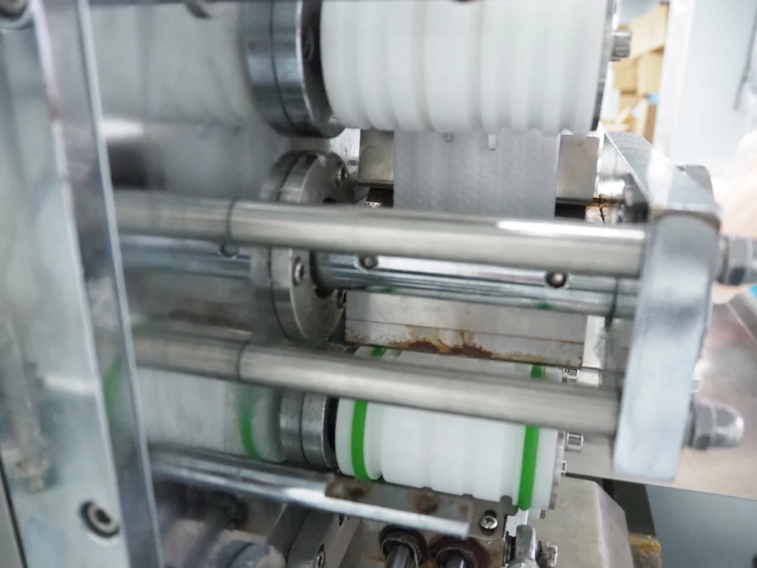 Chiffon humide d'une seule pièce complètement automatique de rendement élevé de ventes directes d'usine faisant et machine de conditionnement