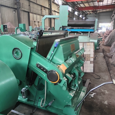 5.5KW pressant plat 4200kg de la machine de renfoncement 1200 * 830
