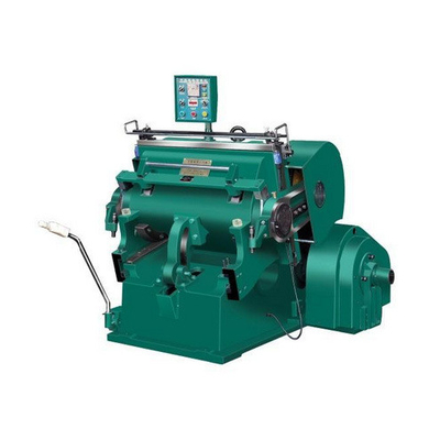 5.5KW pressant plat 4200kg de la machine de renfoncement 1200 * 830