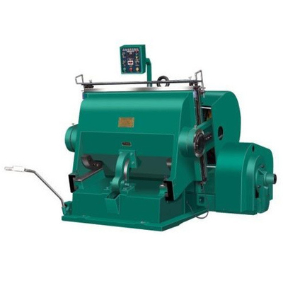 La presse plate de carton gravent la machine en refief 1500Model Of Die Cutting 7.5KW 1500*1050 de renfoncement