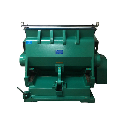 Le moteur 11KW gravent la machine en refief de renfoncement de longueur de lame de la taille ≤50m de la machine 1800*1280