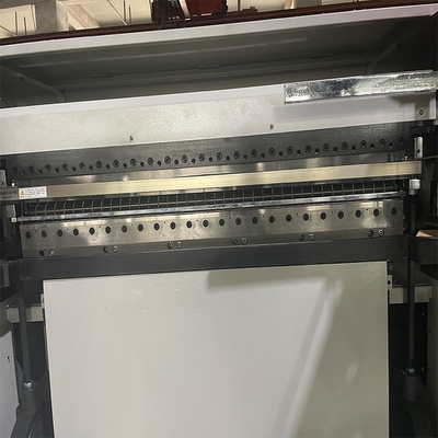 Vitesse variable 1400mm transversal de fréquence de la découpeuse HJ-1100 longitudinale