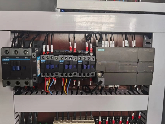 Rebobineuse à refendre HJ-C2000-III avec composants PLC pour un diamètre de 600 mm et une vitesse de 450 m/min