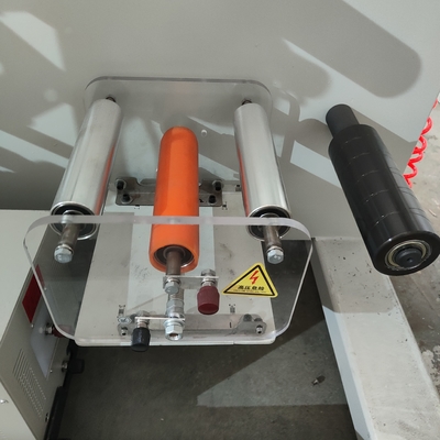 Machine d'impression Flexo à grande vitesse pour une efficacité maximale, la couleur d'impression est blanche, ruban adhésif, papier Kraft, encre