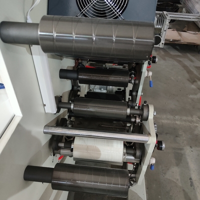 Machine d'impression Flexo à grande vitesse pour une efficacité maximale, la couleur d'impression est blanche, ruban adhésif, papier Kraft, encre