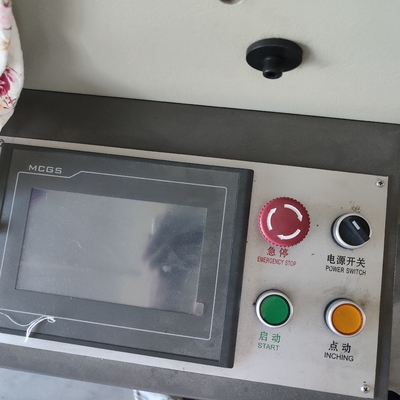 Machine à carton non standard # travaux décoratifs # carton alimentaire # boîte à lunch jetable # procédé adhésif thermofusible