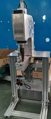 15-30 tenue de protection non tissée de Min Surgical Gown Making Machine 380V 50Hz de PCs