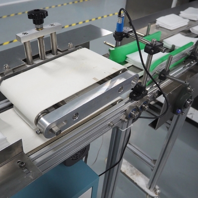 Le sac de papier médical complètement automatique faisant à machine 10-30 PCs/emballent le chiffon humide à grande vitesse faisant la machine