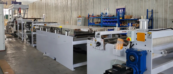 Pp couvrent la chaîne de production d'emballage de batterie au lithium de machine d'extrudeuse de feuille de PVC
