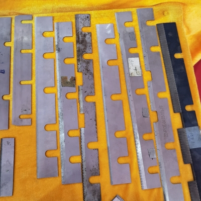 Métal de découpage rotatoire fendant le papier d'aluminium de cuivre industriel de lames rondes