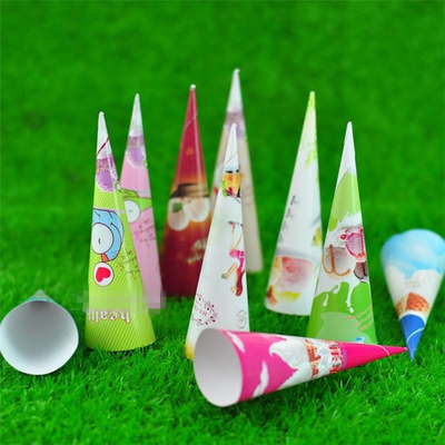 Douille de papier de cône de tasse de crème glacée faisant la machine 80pcs/Min Fully Automatic